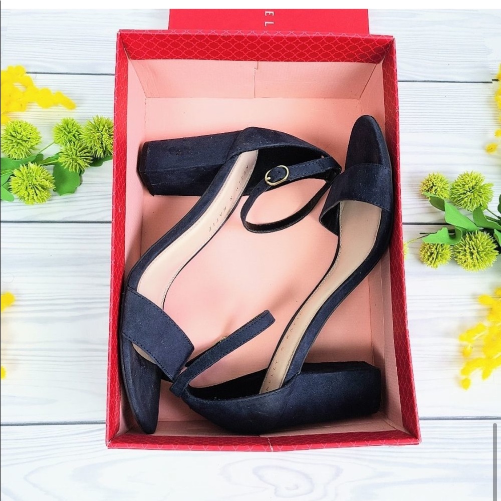 Kelly & Katie Ankle Straps Size 8 Navy Blue Block Heels | Navy Blue Size 8 Heels